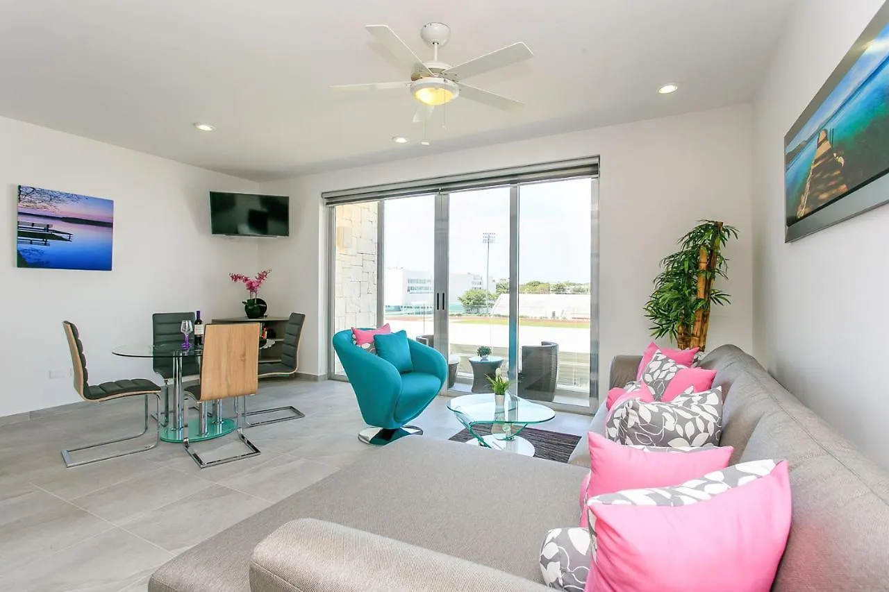 Stunning Marea With Stellar Oceanview Rooftop Pool! Playa del Carmen Apartment