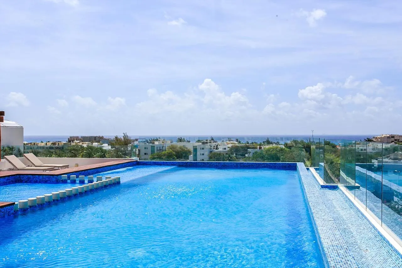 Stunning Marea With Stellar Oceanview Rooftop Pool! Playa del Carmen Apartment